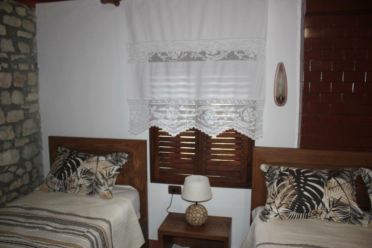 Guesthouse Arjan Berat Ngoại thất bức ảnh