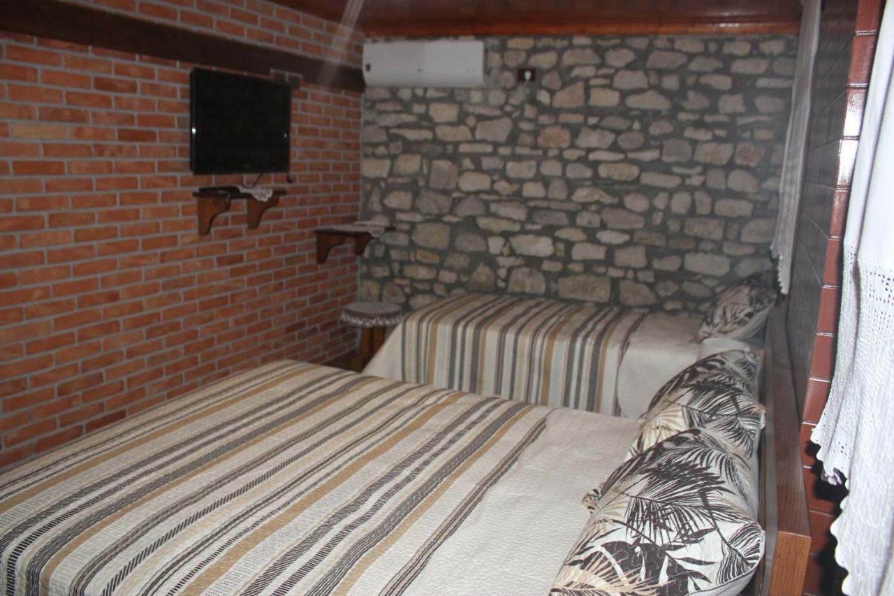 Guesthouse Arjan Berat Ngoại thất bức ảnh