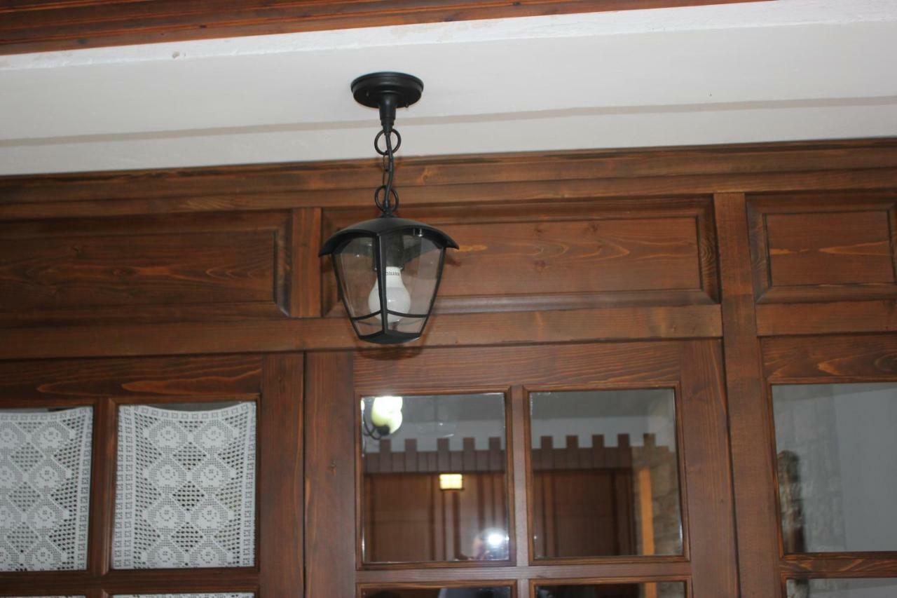 Guesthouse Arjan Berat Ngoại thất bức ảnh
